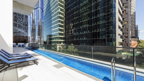 Oaks Brisbane River City Suites - New Castle Holiday 3