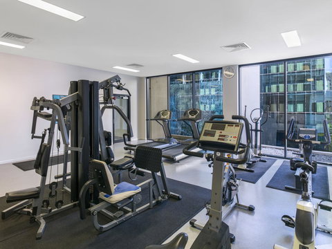 Oaks Brisbane River City Suites - New Castle Holiday 17