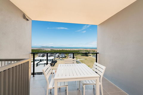 Pacific Sands Apartments Mackay - New Castle Holiday 2