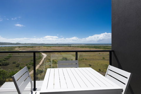 Pacific Sands Apartments Mackay - New Castle Holiday 8