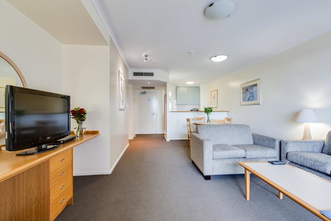 Dockside Brisbane - New Castle Holiday 39