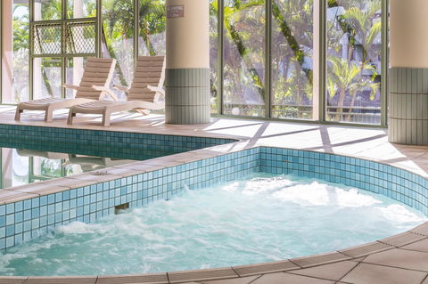 The Meriton Apartments On Main Beach - New Castle Holiday 32