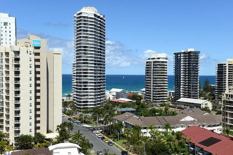 The Meriton Apartments On Main Beach - New Castle Holiday 27