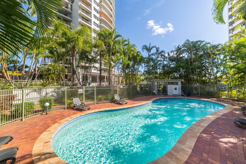 The Meriton Apartments On Main Beach - New Castle Holiday 37