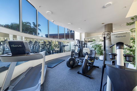 The Meriton Apartments On Main Beach - New Castle Holiday 30