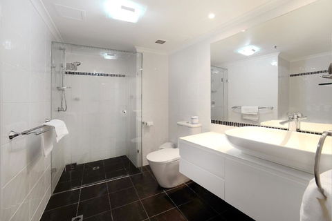 The Meriton Apartments On Main Beach - New Castle Holiday 19