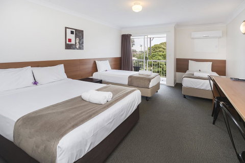 Sunshine Beach Resort - New Castle Holiday 6