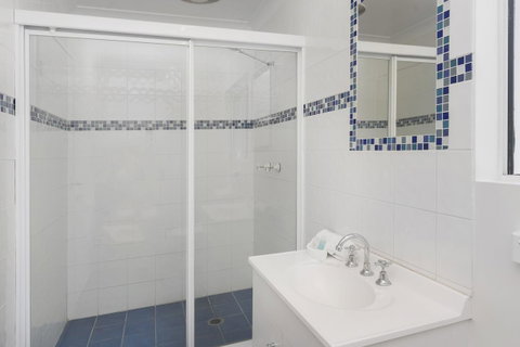 Sunshine Beach Resort - New Castle Holiday 10