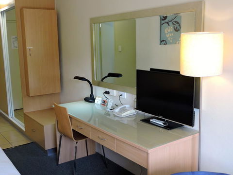 Best Western Airport 85 Motel - New Castle Holiday 27