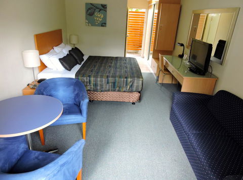 Best Western Airport 85 Motel - New Castle Holiday 25