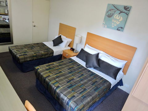 Best Western Airport 85 Motel - New Castle Holiday 36