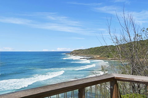 Pandanus Coolum Beach - New Castle Holiday 16