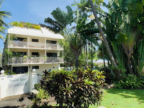 Tropical Reef Apartments - New Castle Holiday 14