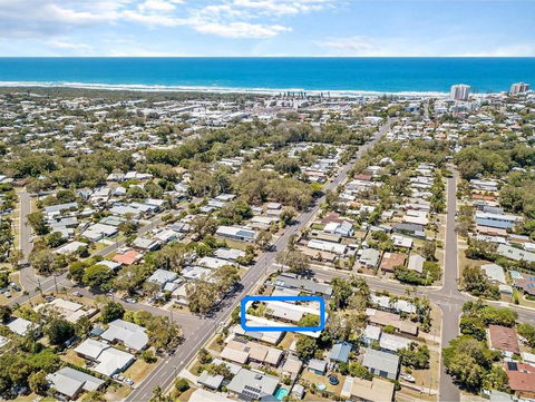 Beautiful Home- Walk To Beach-Short Drive To Noosa - New Castle Holiday 2