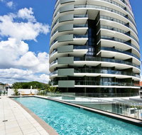 Ambience on Burleigh Beach - New Castle Holiday