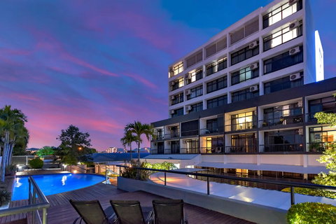 Sunshine Tower Hotel - New Castle Holiday 3