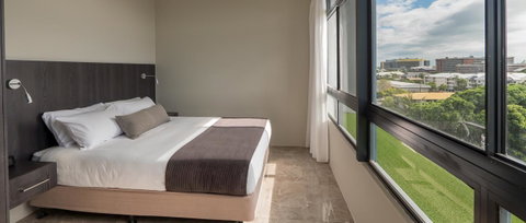 Sunshine Tower Hotel - New Castle Holiday 19