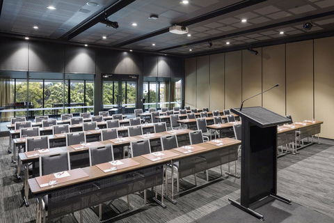 Hotel Grand Chancellor Brisbane - New Castle Holiday 17