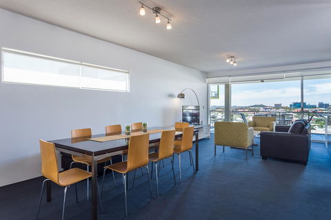 Oxygen Apartments - New Castle Holiday 6