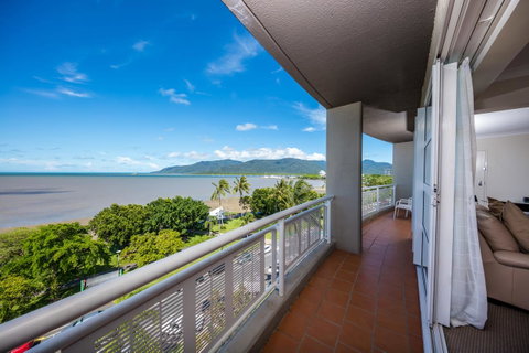 DoubleTree By Hilton Cairns - New Castle Holiday 29