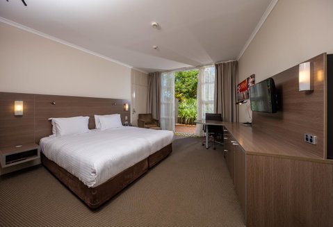 DoubleTree By Hilton Cairns - New Castle Holiday 22