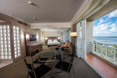 DoubleTree By Hilton Cairns - New Castle Holiday 17