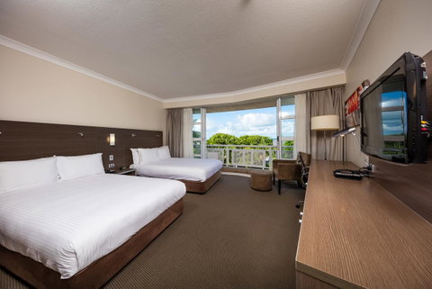 DoubleTree By Hilton Cairns - New Castle Holiday 30