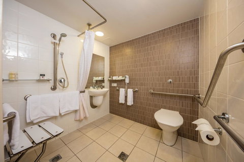 DoubleTree By Hilton Cairns - New Castle Holiday 34