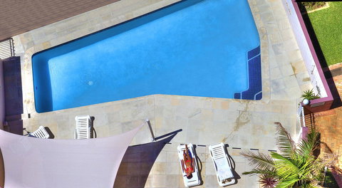 Narrowneck Court Holiday Apartments - New Castle Holiday 43