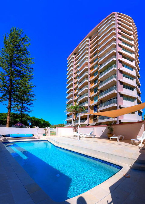 Narrowneck Court Holiday Apartments - New Castle Holiday 25