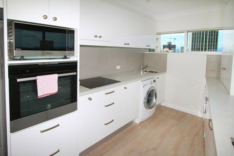 Narrowneck Court Holiday Apartments - New Castle Holiday 32