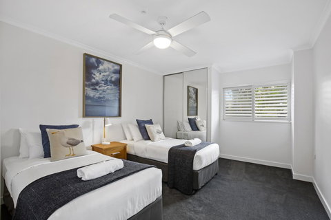 Narrowneck Court Holiday Apartments - New Castle Holiday 6