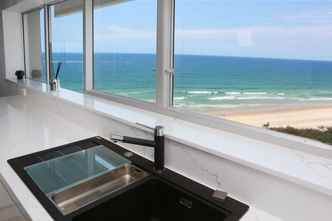 Narrowneck Court Holiday Apartments - New Castle Holiday 30