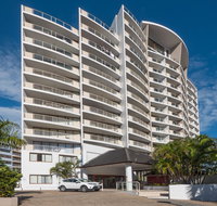 Broadbeach Savannah Resort - New Castle Holiday