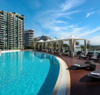 Sofitel Gold Coast Broadbeach - New Castle Holiday