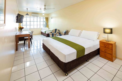 Hides Hotel - New Castle Holiday 13
