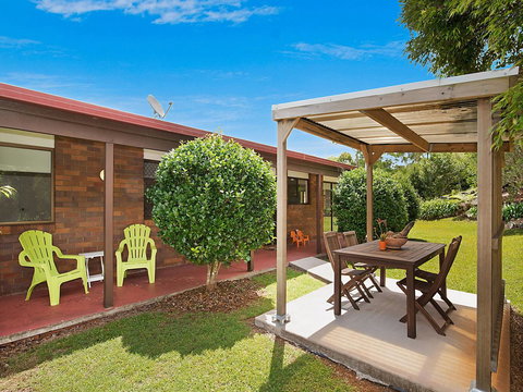 Arthouse - New Castle Holiday 19