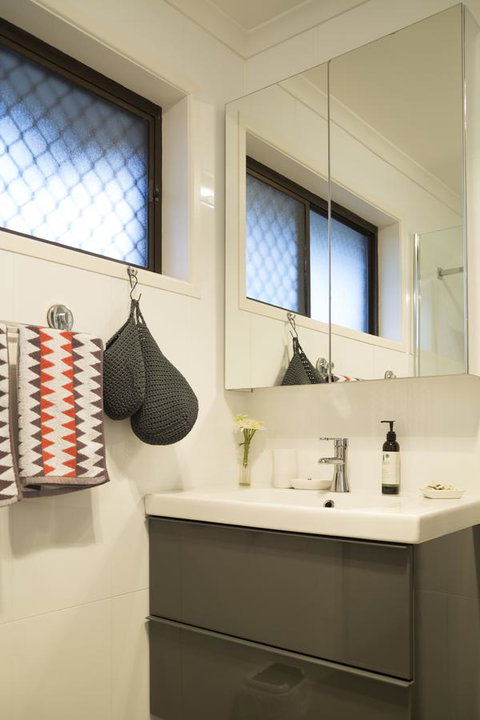 Arthouse - New Castle Holiday 15