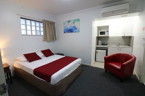 Kangaroo Point Central Hotel & Apartments - New Castle Holiday 30