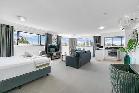 Kangaroo Point Central Hotel & Apartments - New Castle Holiday 10