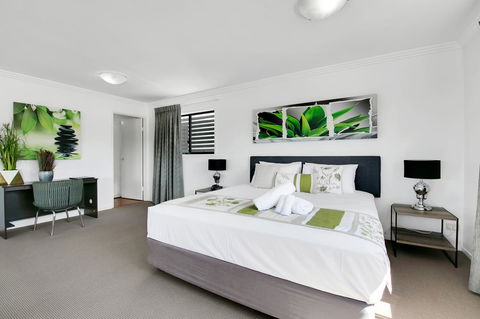 Kangaroo Point Central Hotel & Apartments - New Castle Holiday 8
