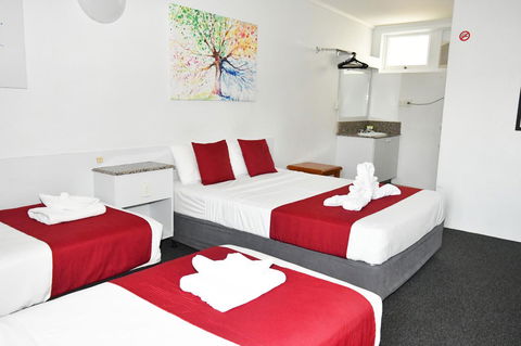 Kangaroo Point Central Hotel & Apartments - New Castle Holiday 1