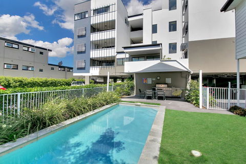 Kangaroo Point Central Hotel & Apartments - New Castle Holiday 5