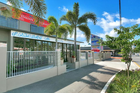 Kangaroo Point Central Hotel & Apartments - New Castle Holiday 7