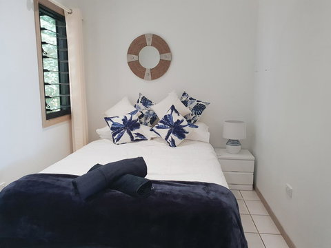 Paddons - New Castle Holiday 1