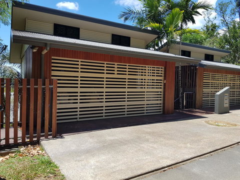 Paddons - New Castle Holiday 2