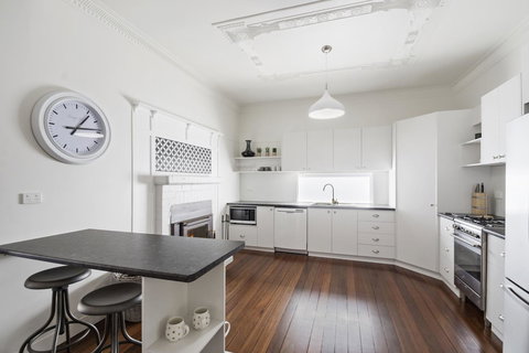 The Lighthouse - New Castle Holiday 12