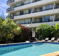 Hi Ho Beach Front Apartments on Broadbeach - New Castle Holiday