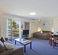 Regency Waterfront Noosa - New Castle Holiday