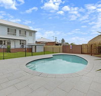 Waterview Beach house - New Castle Holiday